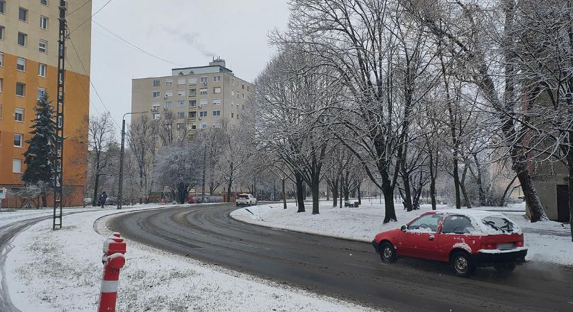 Hó jön hóra: az ország délkeleti kétharmadát vastag hótakaró boríthatja be