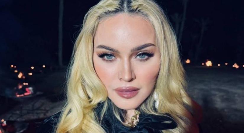 Madonna 37 évvel fiatalabb párjával és öt gyermekével pózolt együtt: Akeem félisten a képeken