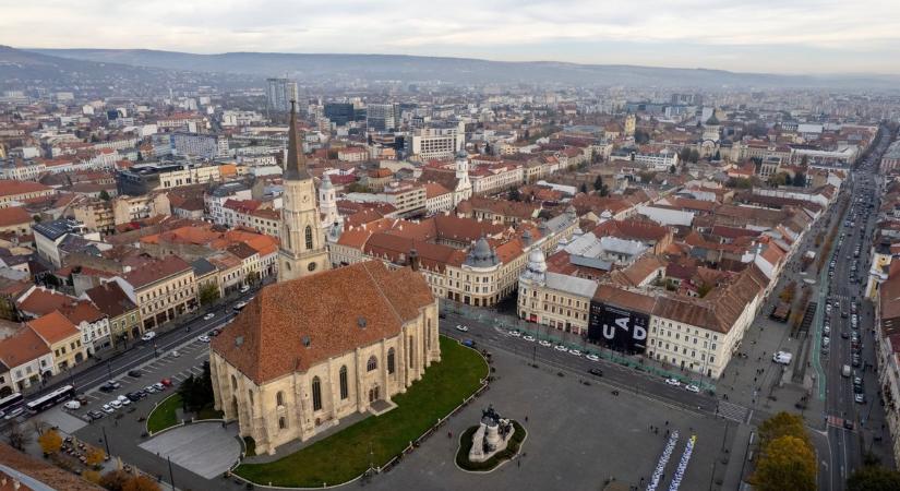 Ezt látnia kell: az amerikai vlogger szerint Kolozsvár építészetében több a magyar vonás, mint a román (VIDEÓ)