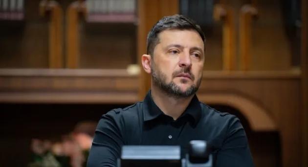 Az elszántak koalíciójának párizsi csúcstalálkozója Zelenszkij, Macron és az amerikaiak találkozójával kezdődik