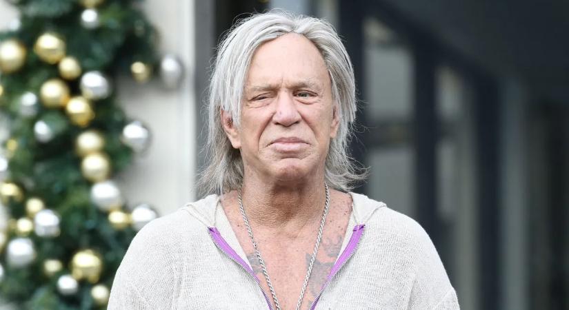 „Előbb lőném magam seggbe!” – Mickey Rourke totál kiakadt, amiért a nevében húzták le a rajongóit