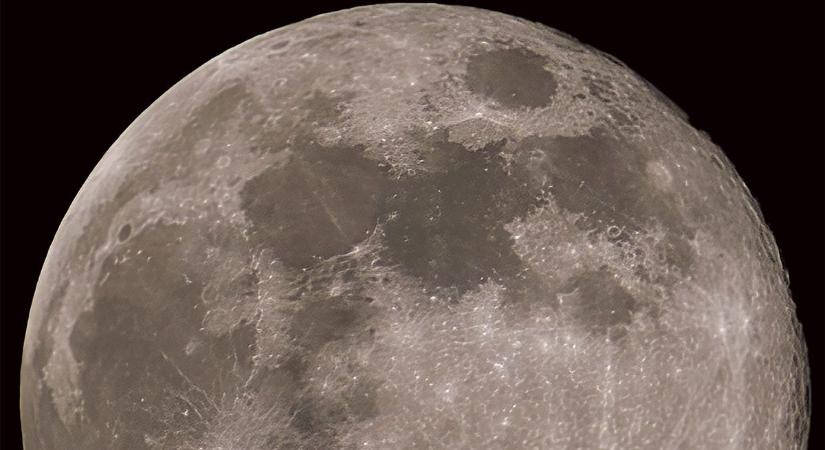 Olvasóink fantasztikus fotókon örökítették meg az év első teliholdját