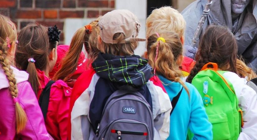 Súlyos titkokat árul el a gyerekeknek a rendőrség