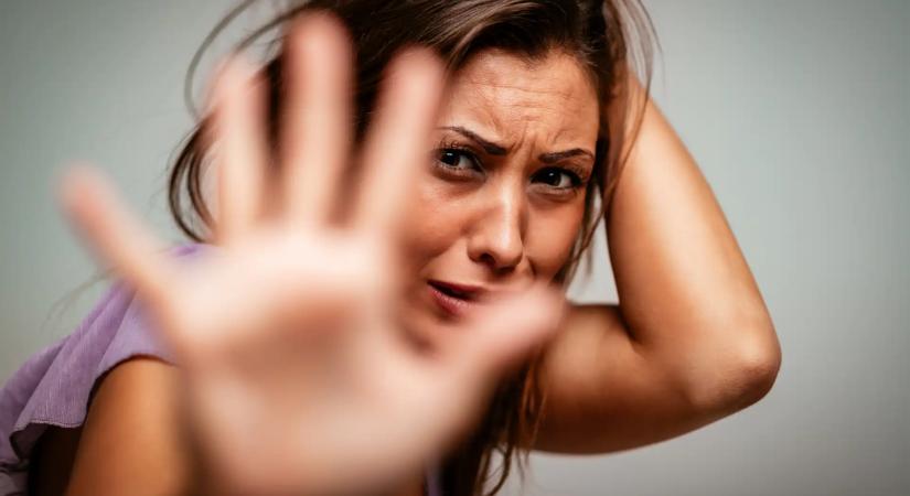 Nevelőnőre támadt egy 15 éves fiú a debreceni javítóintézetben