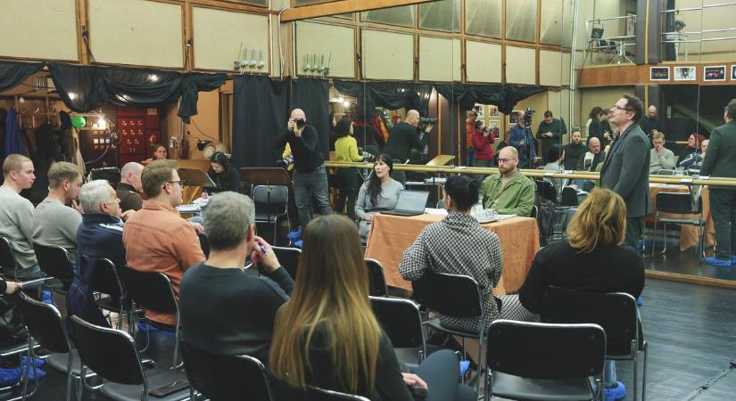 Különleges előadás a színházban –egy mese, amely minden korosztálynak üzen