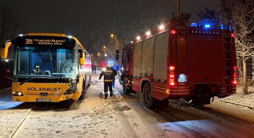 Operatív törzs: zavartalanul működik az ország a hó és a hideg ellenére