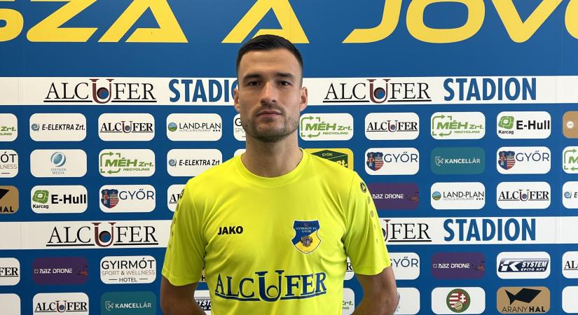 Szlovák élvonalból igazolt az NB III-as listavezető