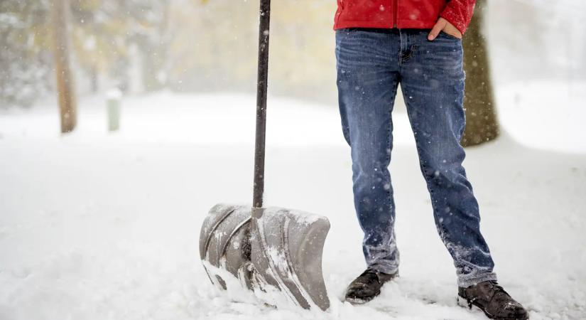 Milliós kártérítés és bírság fenyeget, ha nem takarítod a járdát