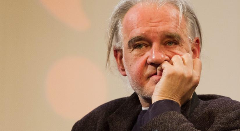 Az elhunyt Tarr Bélára emlékezik Krasznahorkai László és Till Attila is