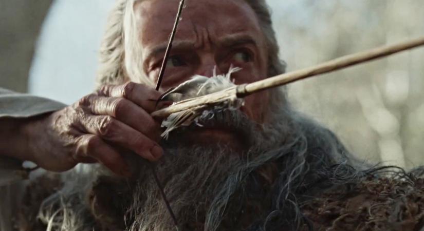 Megérkezett a The Death of Robin Hood vérmocskos első előzetese, amelyben Hugh Jackman Robinja egy rablógyilkos, aki a megváltást keresi idős korában