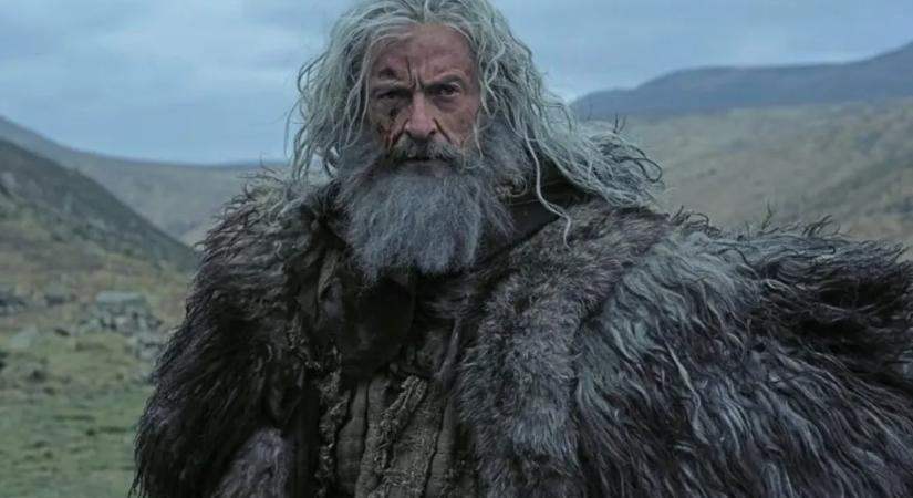 Kegyetlen vénemberként tér vissza Hugh Jackman a The Death of Robin Hood előzetesében