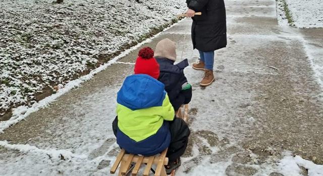 Elkapkodták a szánkókat a hazai boltokból
