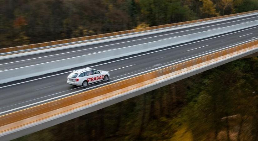 Több mint 4 kilométeres völgyhidat épített Szlovákiában a Strabag