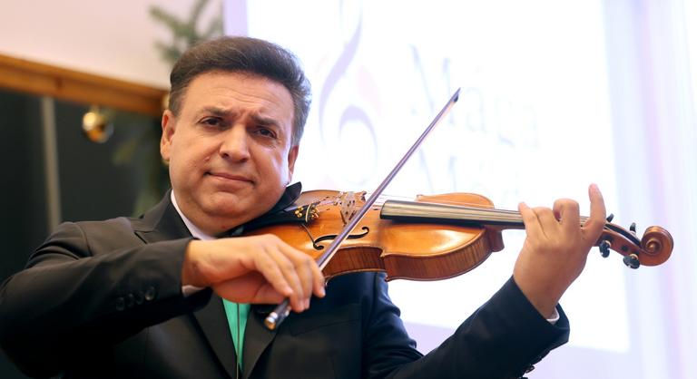 Oxigénterápiás készüléket adományozott Mága Zoltán