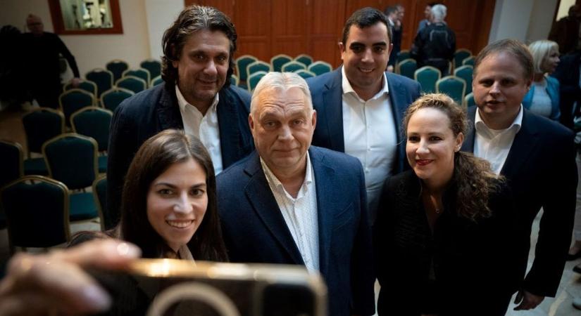 „Csak akkor lehetünk a jövőben is erősek, ha erősek maradunk Budapesten!” – lehull a lepel, kiderül kik indulnak el a Fidesz színeiben a fővárosban (VIDEÓ)