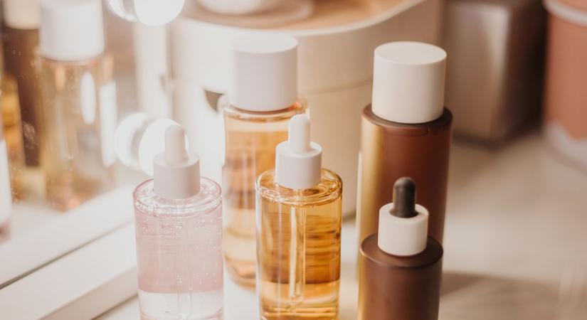 4 jel, hogy azonnal ki kell dobni a szépségápolási termékeidet