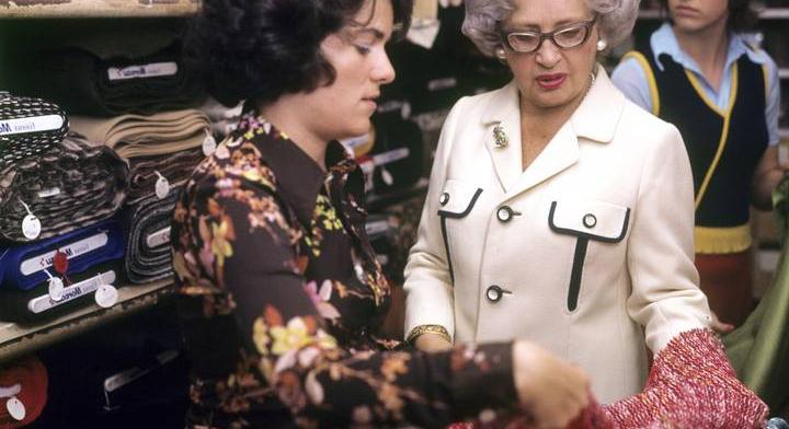 A vasfüggöny mögött ő volt a divat királynője: politikusfeleségek is jártak Deák téri szalonjába