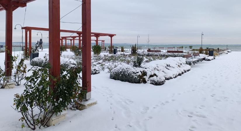 Még nincs vége: Somogy és a Balaton szerdán is kap még az égi áldásból