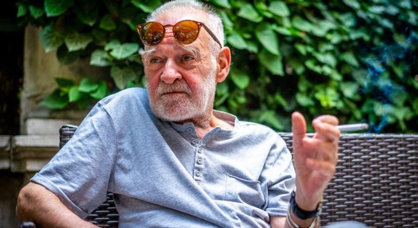 Tarr Béláról a nevelt lánya: Az utolsó heteiben végig vele voltunk, és fájdalmaiban osztozva fogtuk a kezét