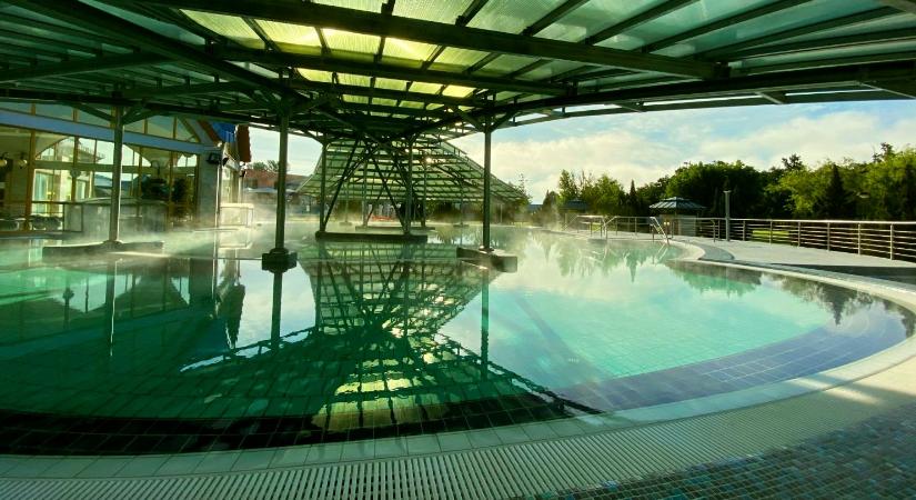 Ezeken a napokon extra árengedménnyel várják a nyugdíjasokat egyes termálfürdők