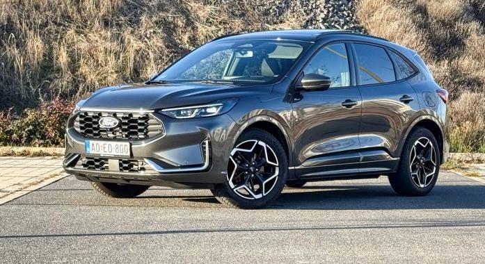 Minden a helyén – Az új Ford Kuga Hybrid ST-Line teszt: A SUV, amiben végre igazán kényelmesen elférünk