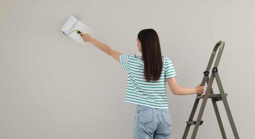 Itt romlik el a művelet: ezért tűnnek kéknek a fehérre festett falak