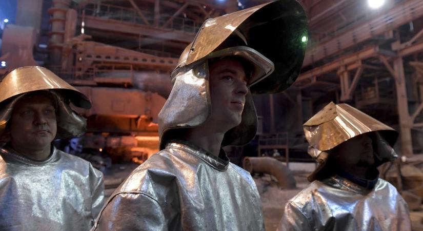 Két acélműre is elég lett volna a pénz, amit elégettek a Dunaferr-manőverben