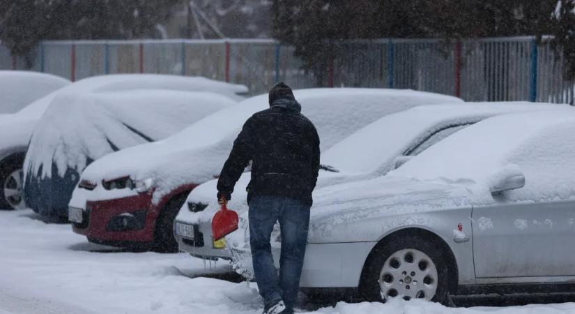 Még nincs vége a hónak, de szerdán már főleg keleten kapják az újabb adagot
