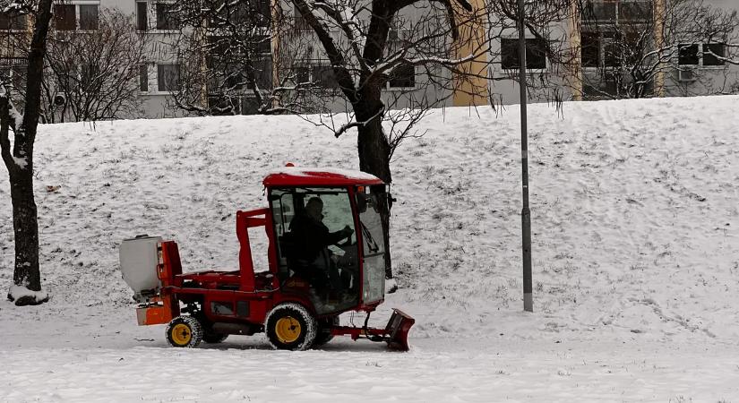 Fehérbe borult az ország, de még nincs vége a havazásnak