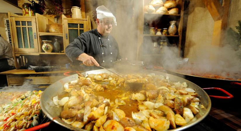 Eltorzult a külföldi arca ettől a magyar ételtől, nem tudta felfogni miért esszük ezt