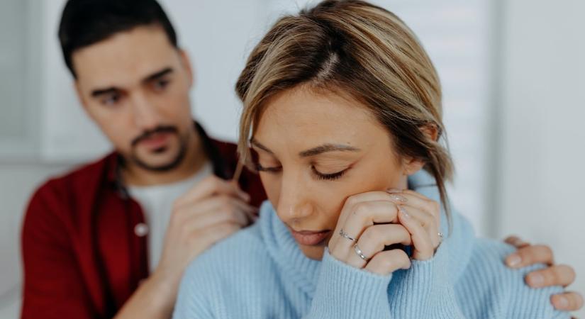 Ne hagyd figyelmen kívül! – 4 fizikai tünet, ami gyakran mérgező kapcsolathoz köthető