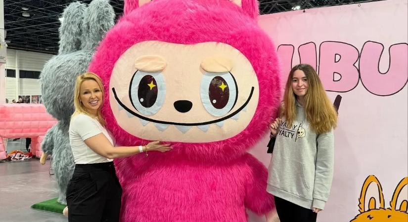 Nemcsak Vasvári Vivi uralja a TikTokot: Ezek a sztárok bizony követik a trendeket!