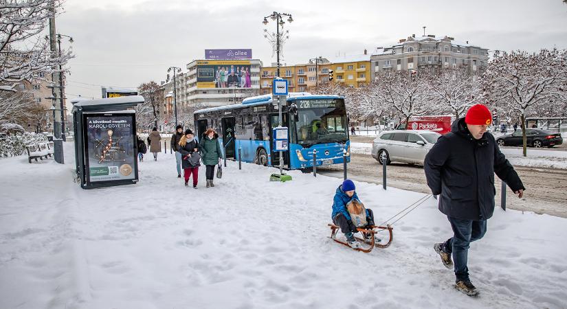 Budapest elesett (Képgaléria, videók!)