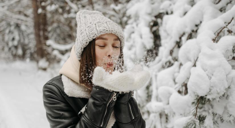 Narancs riasztás havazás miatt, több vármegyében lesz hófúvás