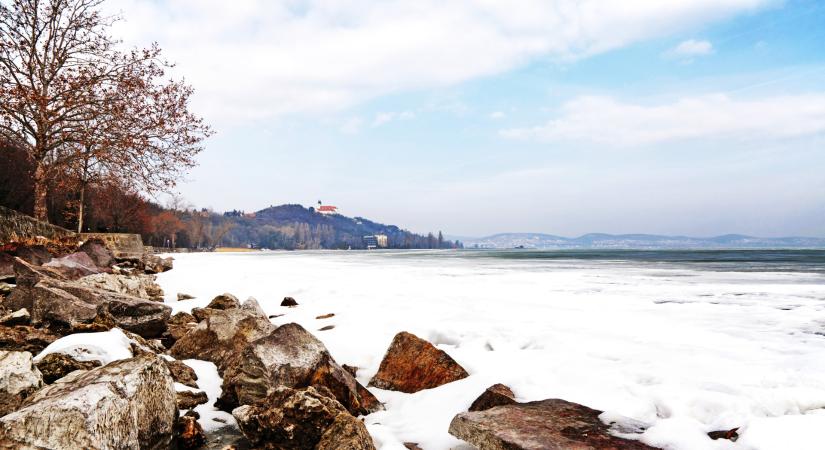 Jégzajlás történt a Balatonon
