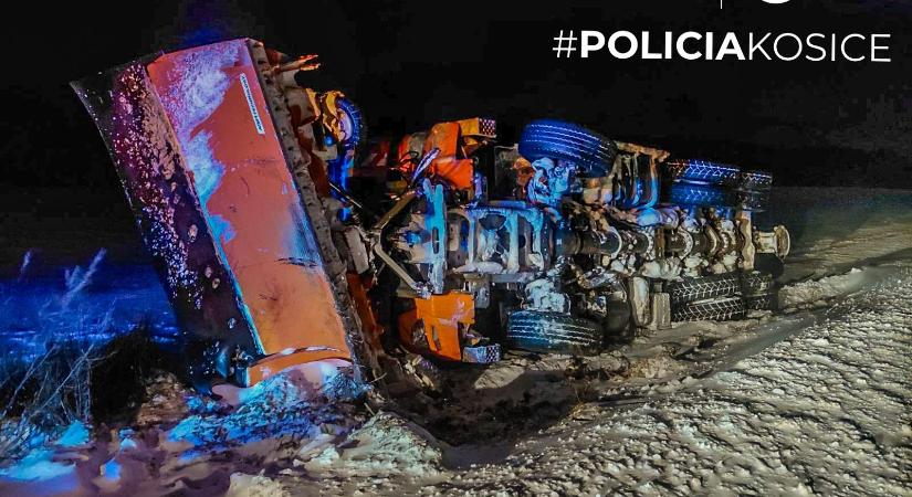 Havas pokol Kelet-Szlovákiában. Járhatatlan útszakaszok, aki teheti, ne üljön autóba