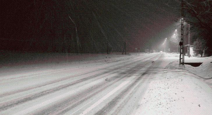 Hó alatt az ország - késések, lezárások, folyamatos védekezés