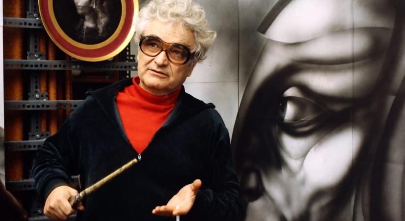 A száz éve született Szász Endre naptárakon, a metrón, a vázákon és a boroscímkéken