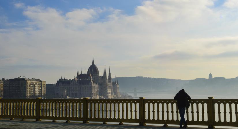 Rögtön az év elején euróban adósodik el Magyarország