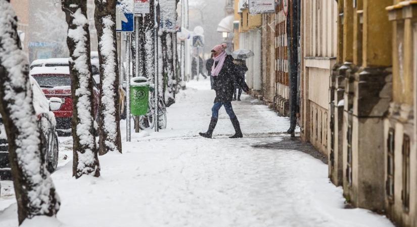 Kampány helyett lapátol a TISZA