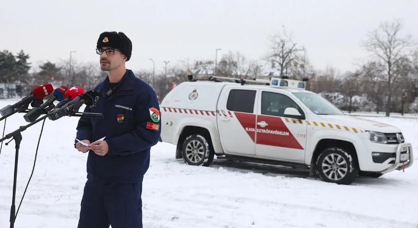 Operatív Törzs: Valamennyi állami szerv teljes kapacitással dolgozik