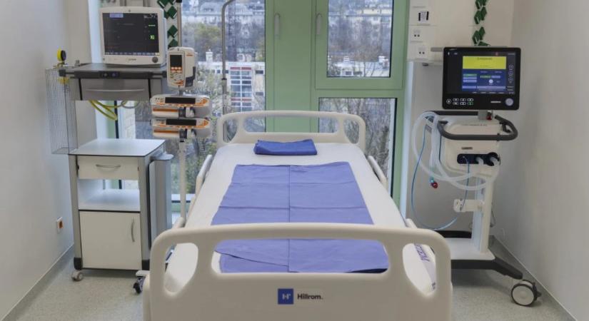 Százmilliók pottyantak az ölébe a fideszes politikusnak a VIP-műtétek után