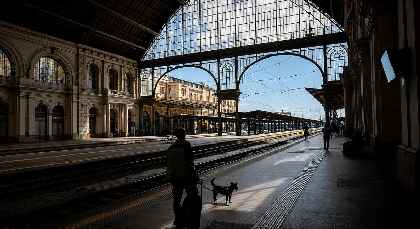 Megint építkeznek a Keletiben - de nem egészen azért, amiért mondták