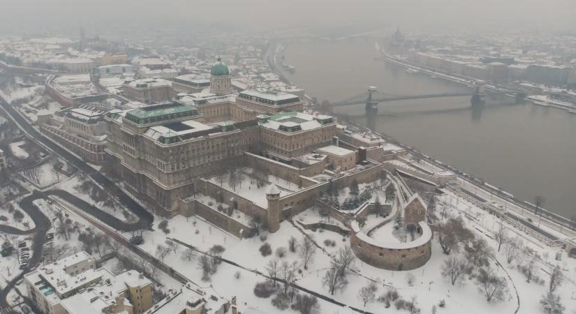 Karácsony Gergely a havazásról: halad a hóeltakarítás Budapesten