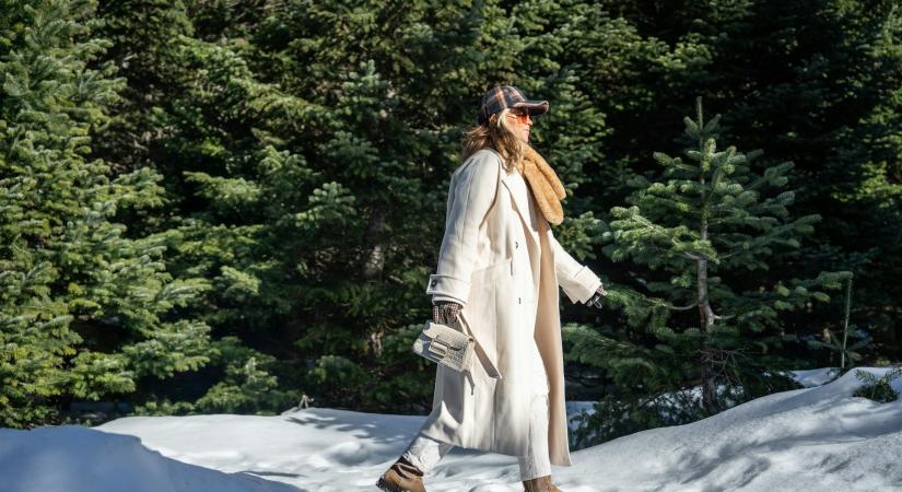 Így viseld a fehér nadrágot télen – nem lehetetlen küldetés