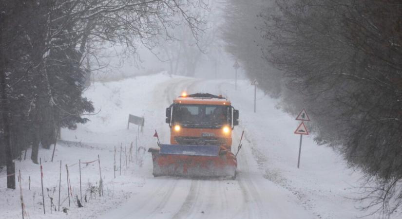Valamennyi állami szerv teljes kapacitással dolgozik