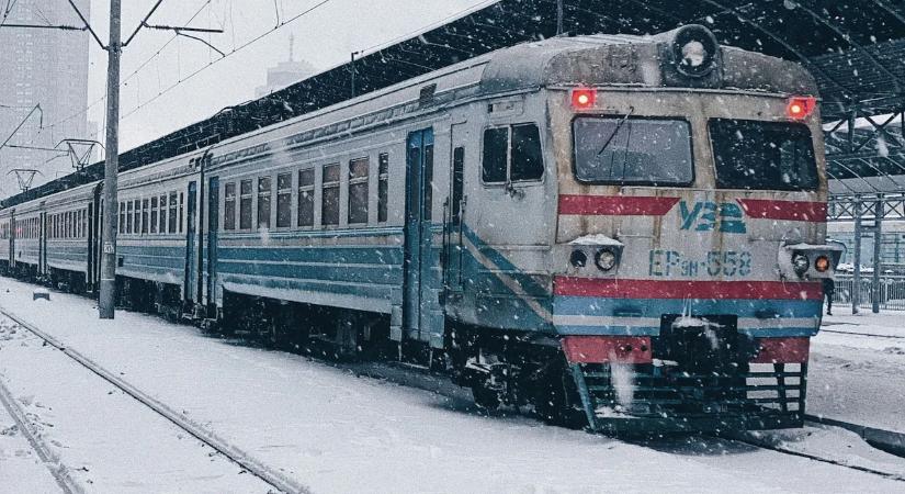 Brutális havazás: 12 órára megbénult a vasút Horvátországban