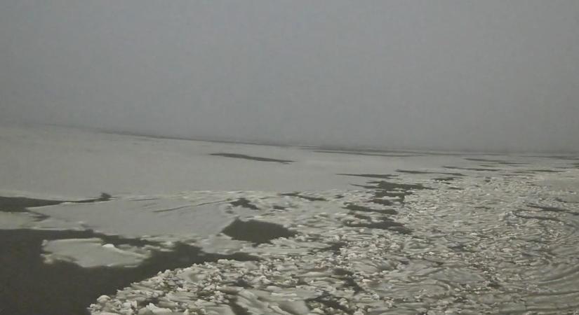 Mi lesz még itt? Jégzajlás a Balatonon!