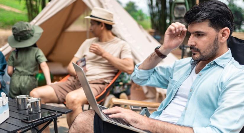 Digitális nomád laptopkalauz: mit vigyél magaddal a világ körüli munkához?