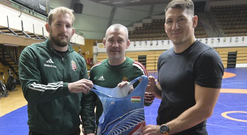 A magyar sport nem hagyja magára a sóvidéki birkózást